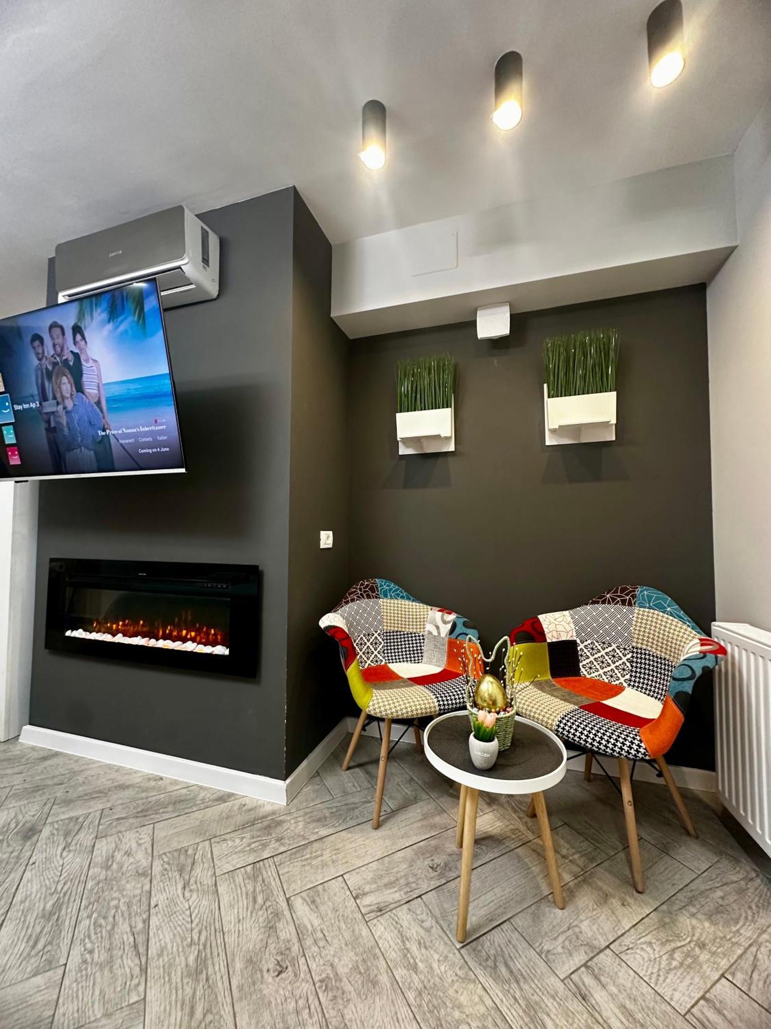 Stay Inn Central Brasov Ap 3 Экстерьер фото